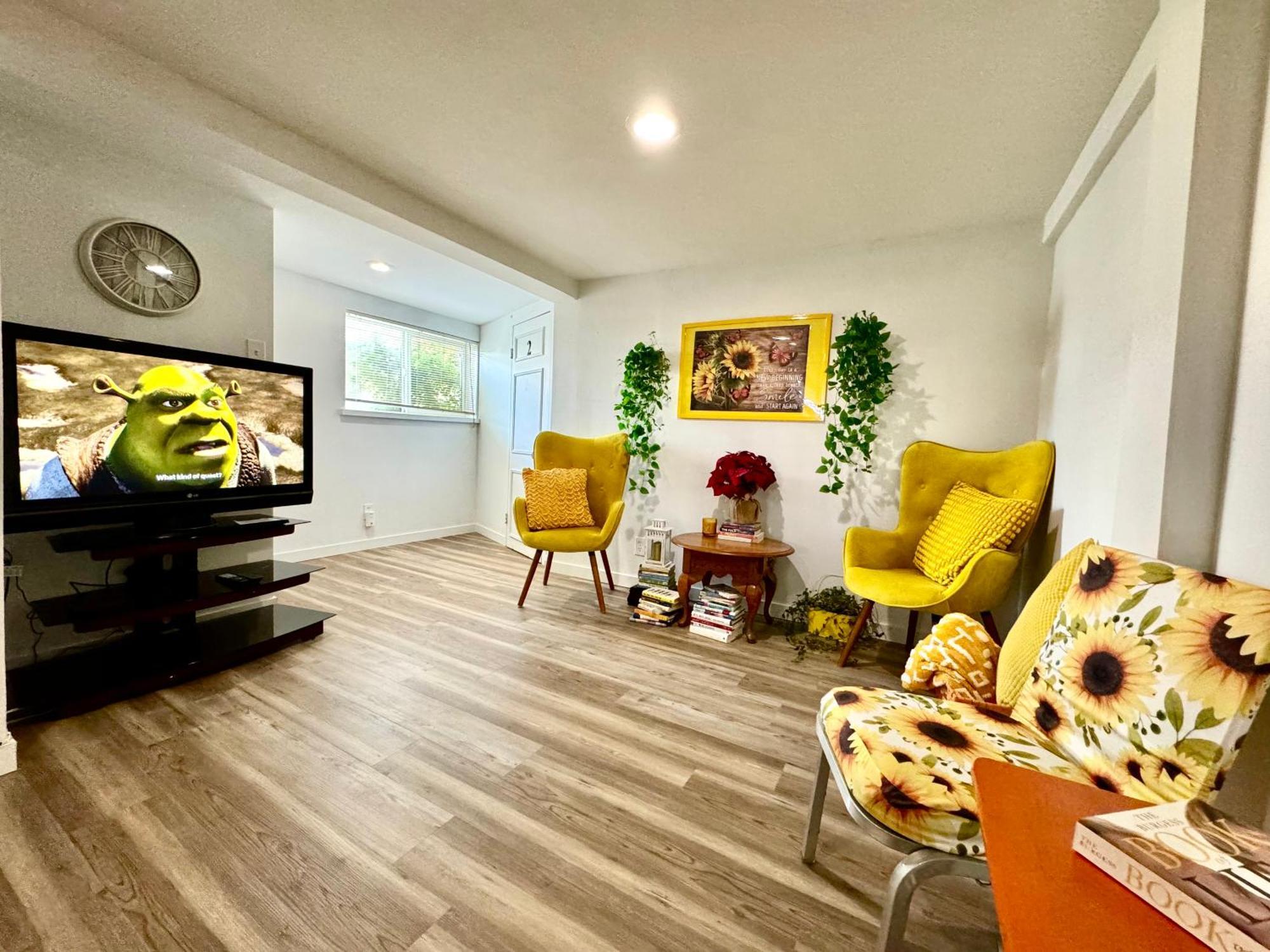 Tiny Private Room On The 1St Floor With Shared Bathroom Near Seatac Airport And Downtown Σιάτλ Εξωτερικό φωτογραφία