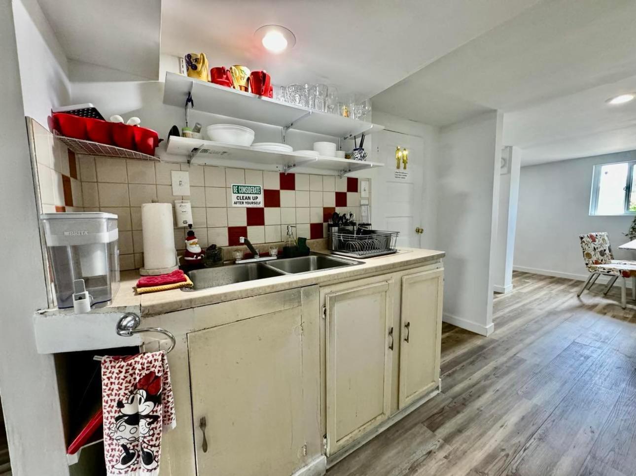 Tiny Private Room On The 1St Floor With Shared Bathroom Near Seatac Airport And Downtown Σιάτλ Εξωτερικό φωτογραφία